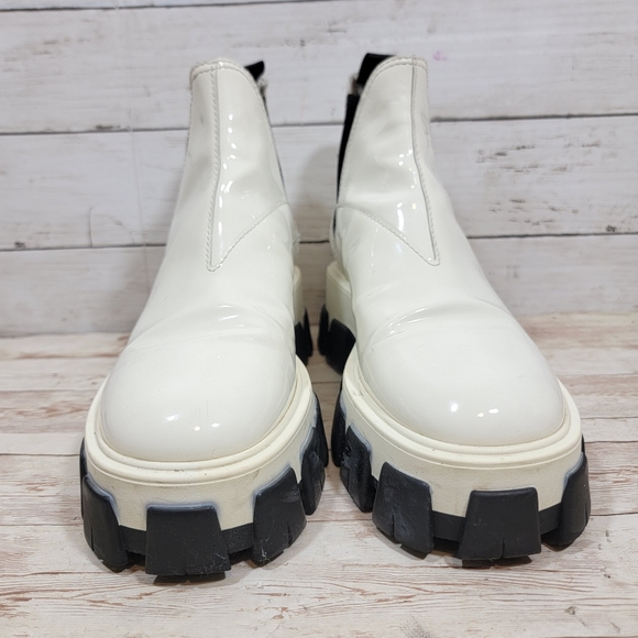 Prada Monolith white patent leather lug sole Chelsea boots - Picture 5 of 13